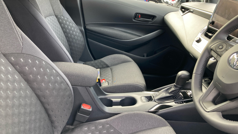 Toyota Corolla Petrol 1.8 VVT-i Hybrid Commercial Auto